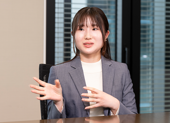 三菱UFJモルガン・スタンレー証券 業務企画部 事業戦略課 （当時は業務企画部証券アカデミー） 主任 田村 唯華さん