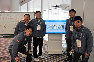 Employees at MUFG Bank's Niigata Branch serve as volunteer staff to support tournament management.