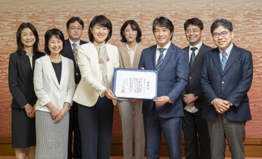MUFG donated 30 million yen to the Japanese Society for Fertility Preservation (JSFP)