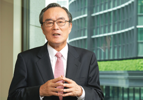 Takashi Morimura Senior Managing Executive Officer Group Head, Global Business Group
